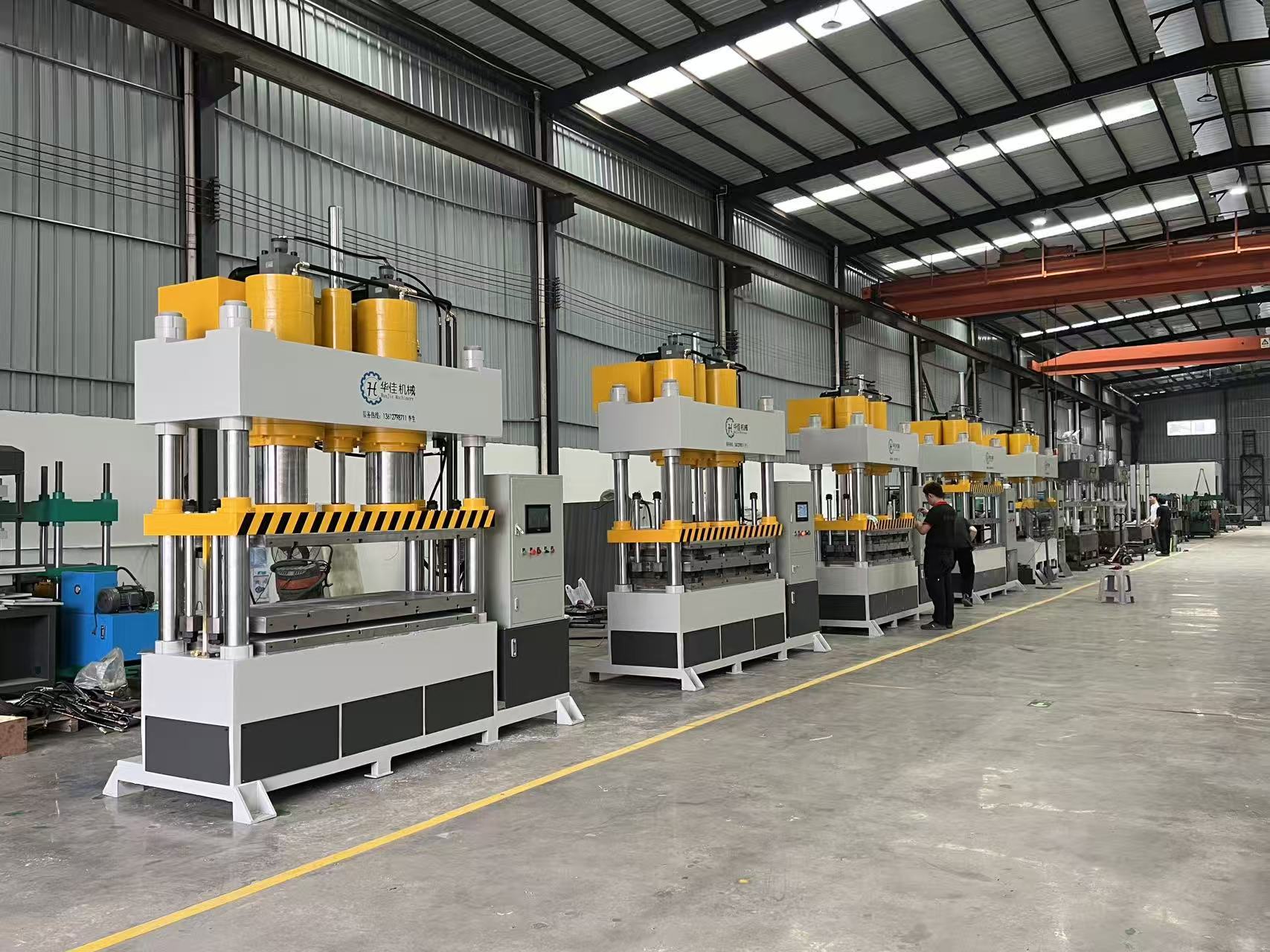 Hydraulic press machine manufactured by Huajia